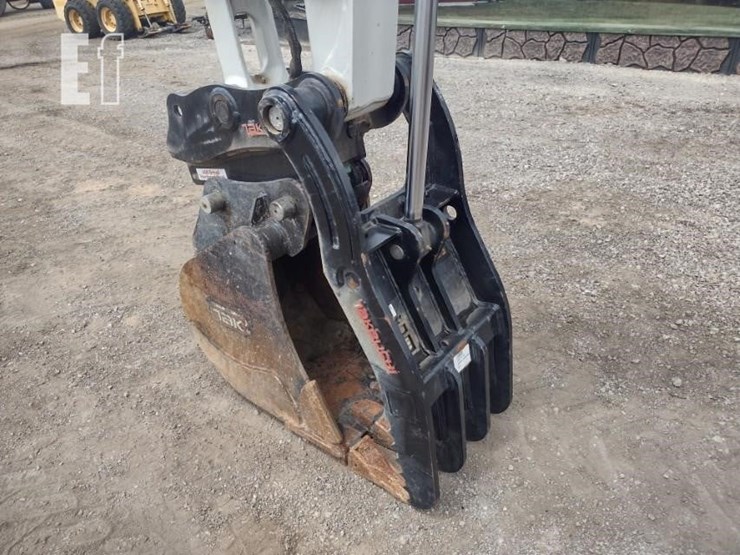 2022-takeuchi-tb290-image-15