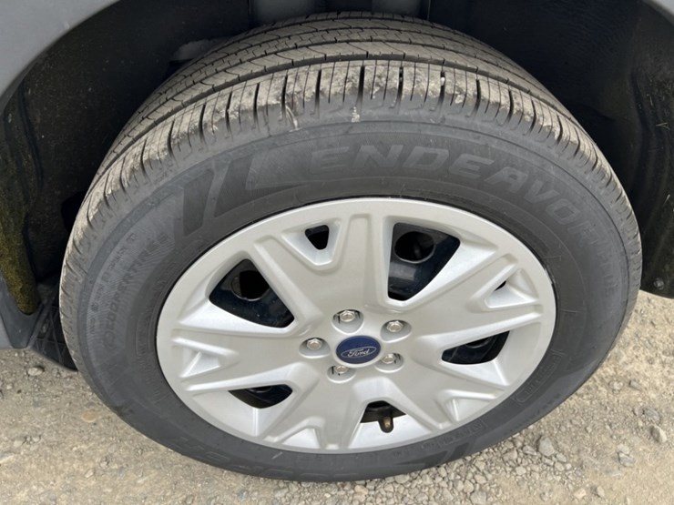 2014-ford-escape-image-18