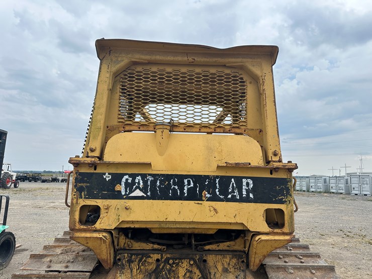 caterpillar-d6c-image-21