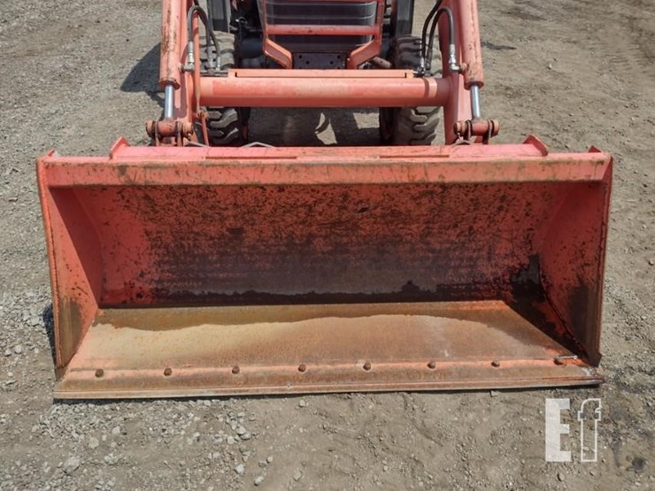 16-kubota-b26tlb-tractor-8242-image-18