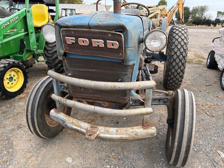 ford-2000-image-3
