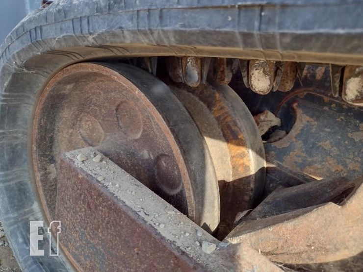 kubota-svl65-2-image-24