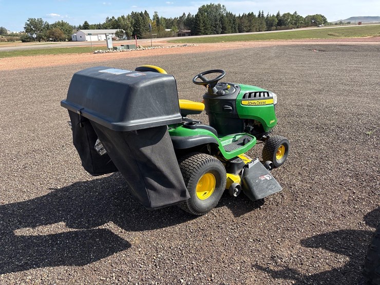 john-deere-d140-image-4