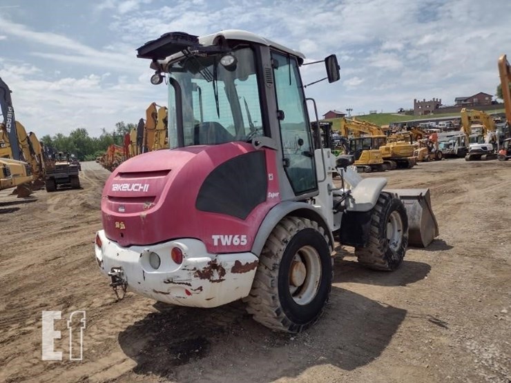 2012-takeuchi-tw65-image-32