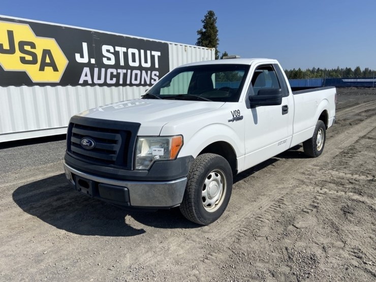 2011-ford-f150-xl-image-1