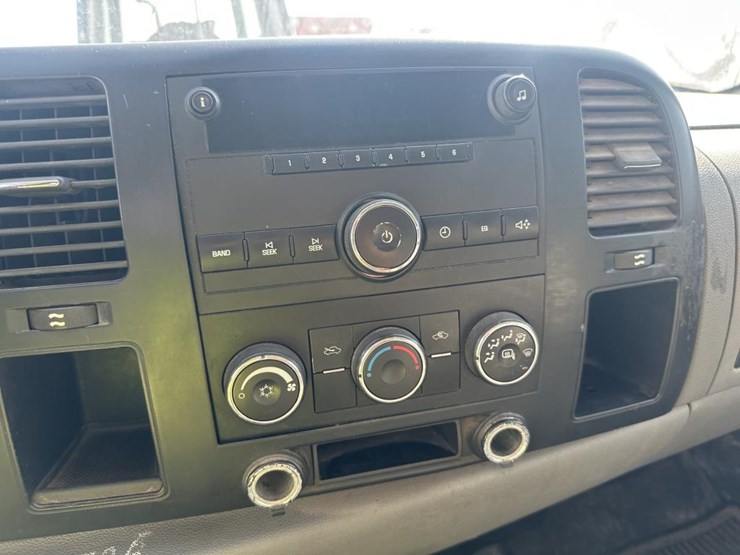 2007-chevrolet-silverado-3500-image-35