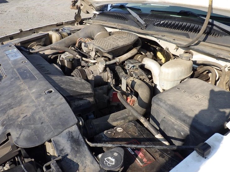 2005-chevrolet-2500hd-image-15