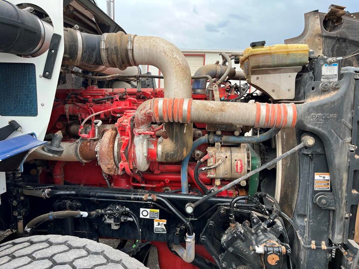 2014-kenworth-t800-image-9