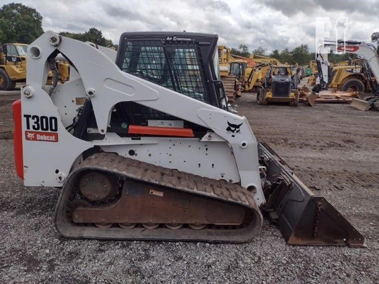 2007-bobcat-t300-image-3
