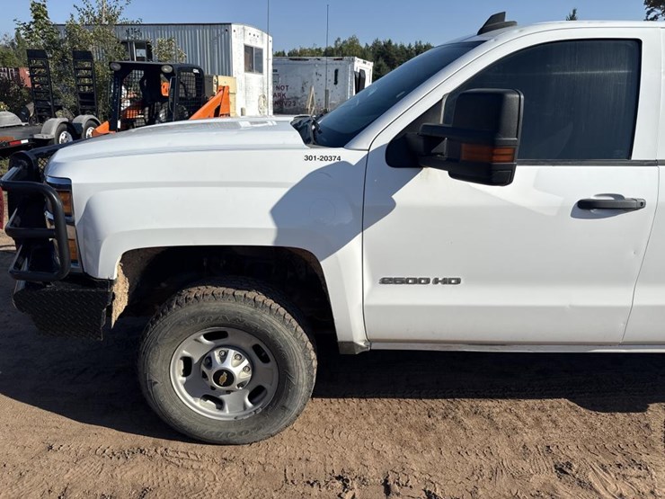 2019-chevrolet-2500-image-10