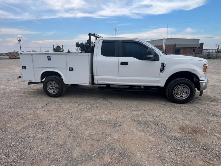 2017-ford-f250-image-4