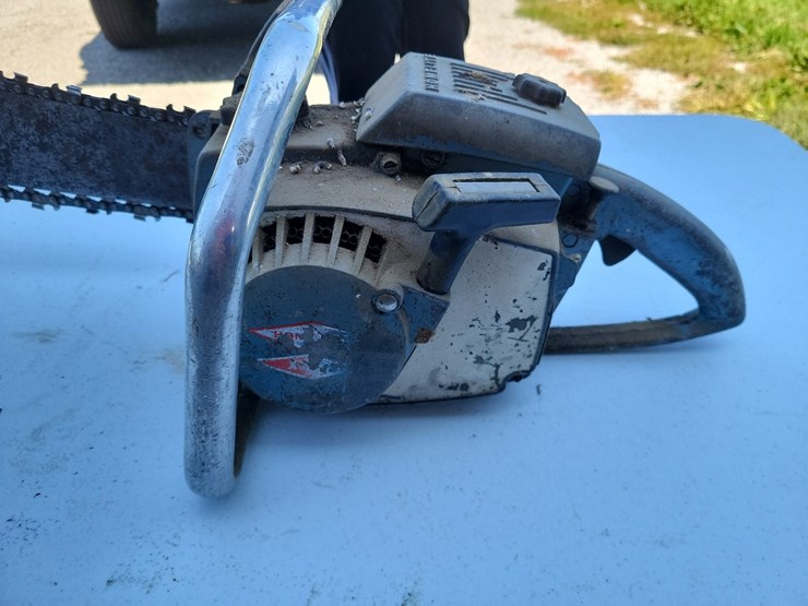 homelite-xl-12-gas-chain-saw---tag-#1045-image-3