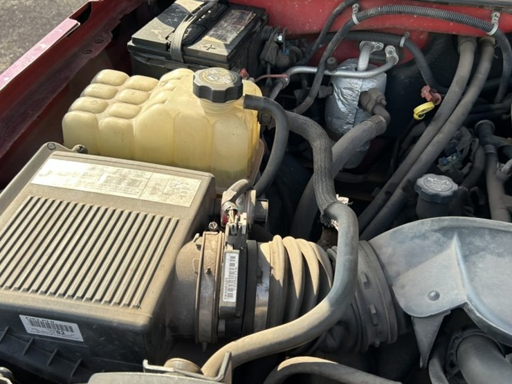2003-chevrolet-2500hd-image-37