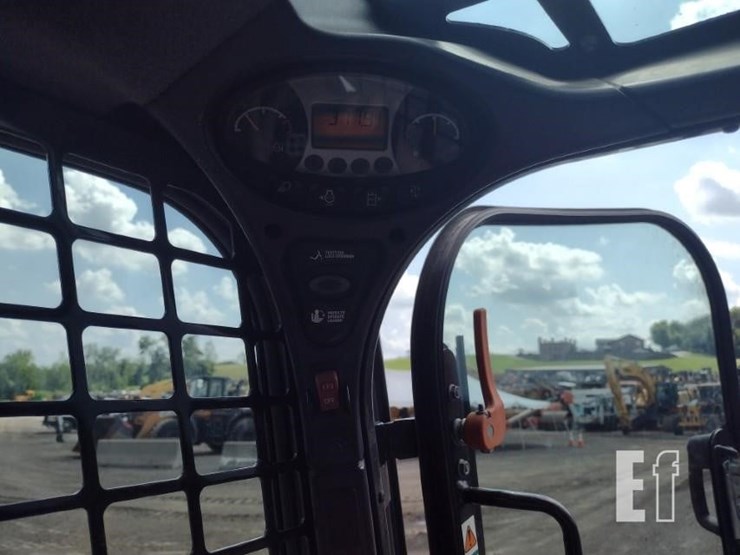 2022-bobcat-s740-image-7