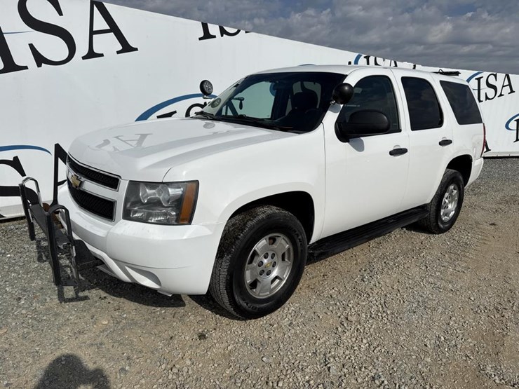 2013-chevrolet-tahoe-image-1