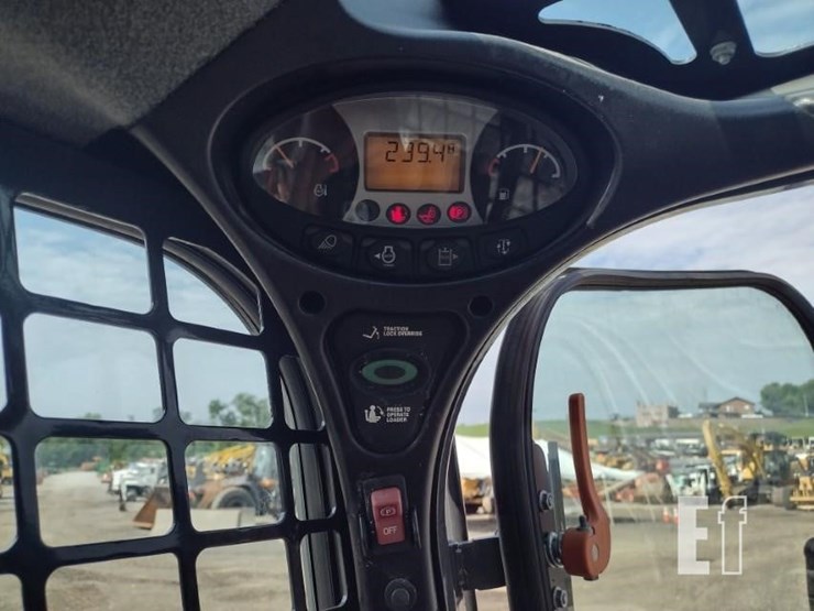 2022-bobcat-s740-image-7