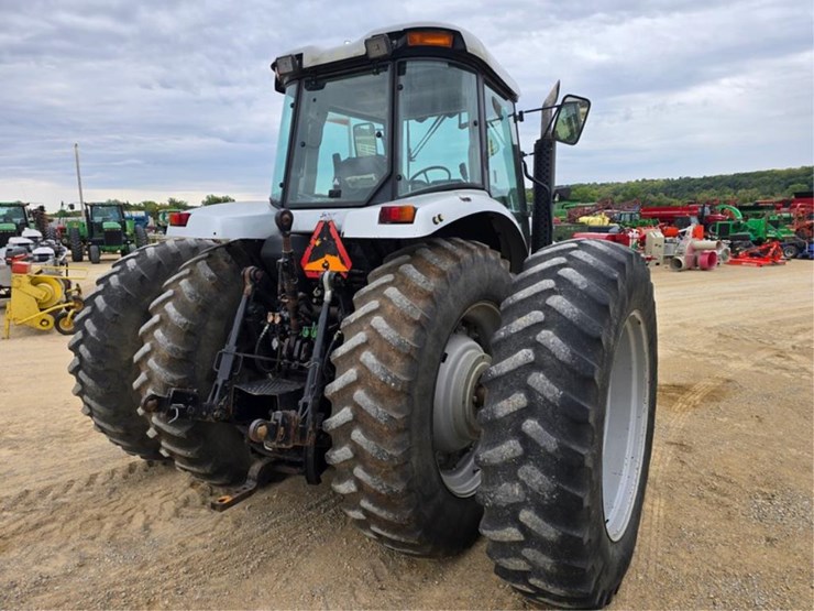 agco-white-8310-image-8