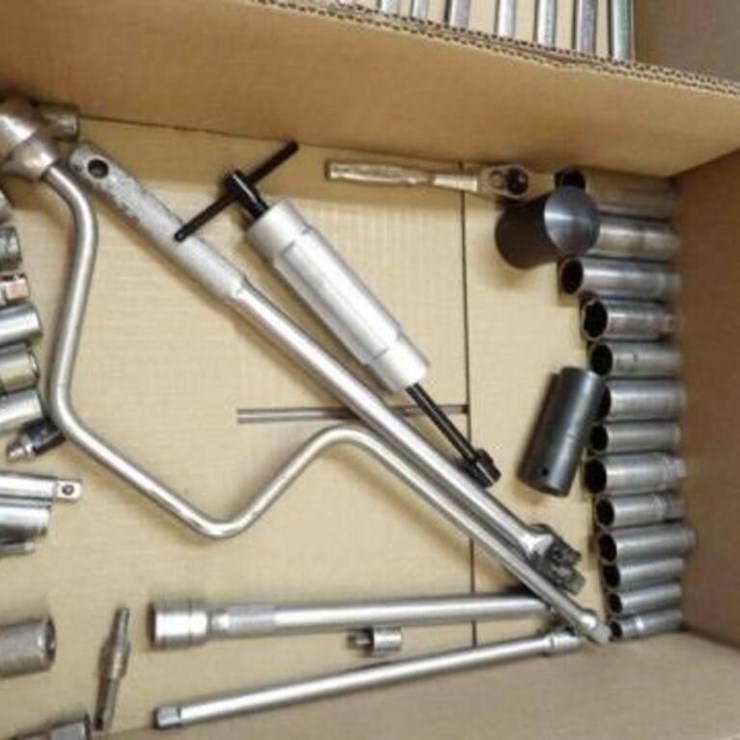 SOCKETS