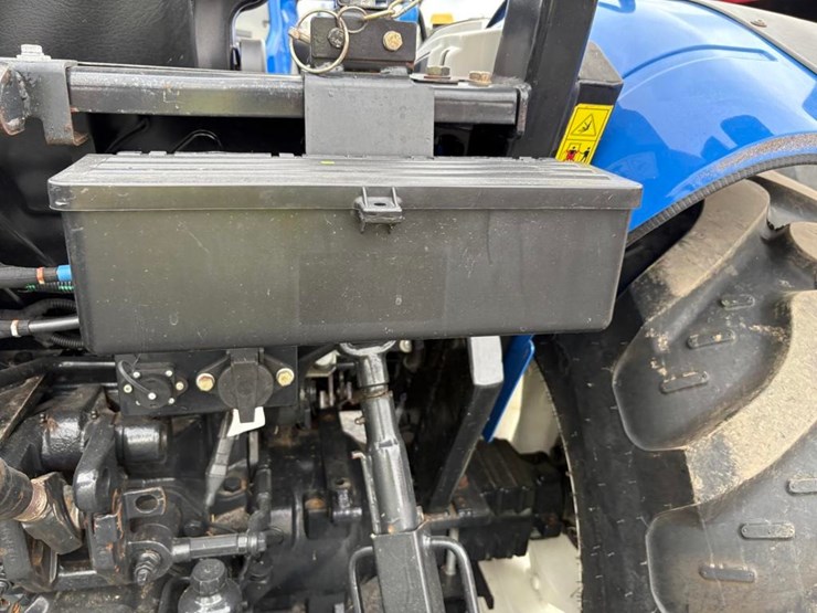 2019-new-holland-workmaster-95-image-21