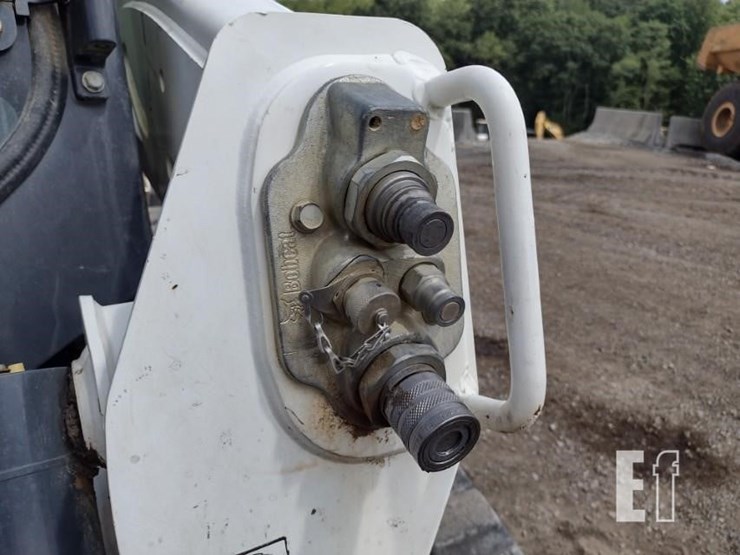 2018-bobcat-t595-image-17