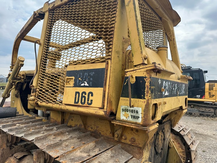 caterpillar-d6c-image-22
