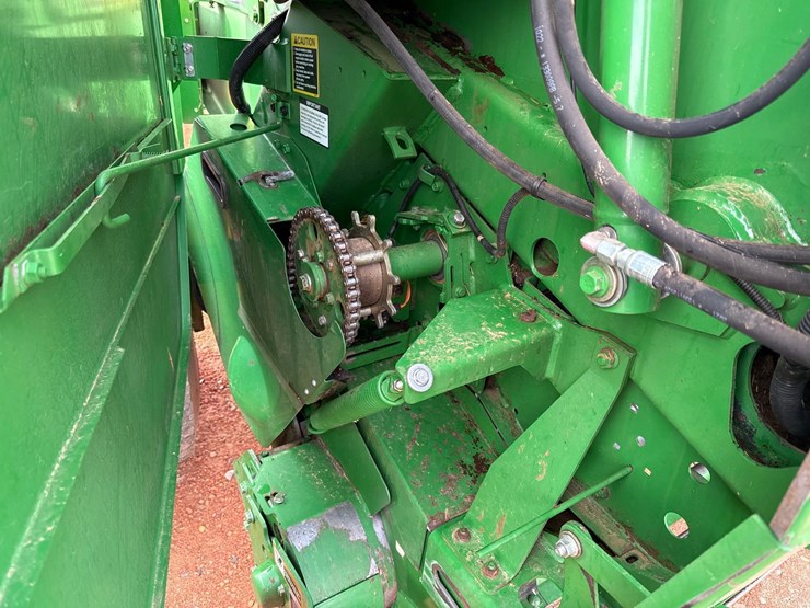 2014-john-deere-569-image-15