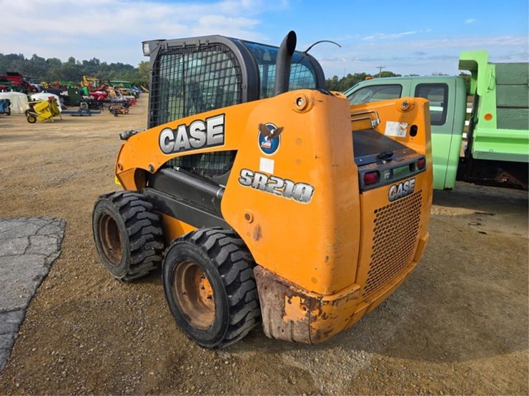 2014-case-sr210-image-3