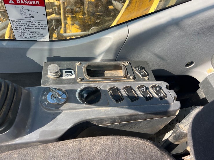 komatsu-pc1250-7-image-20
