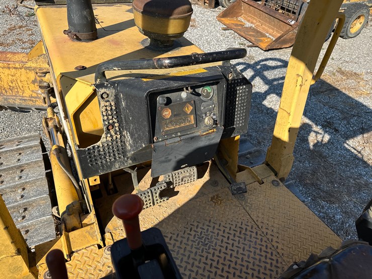 deere-450g-image-5