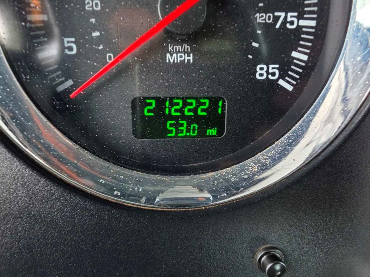 2015-kenworth-t800-image-27