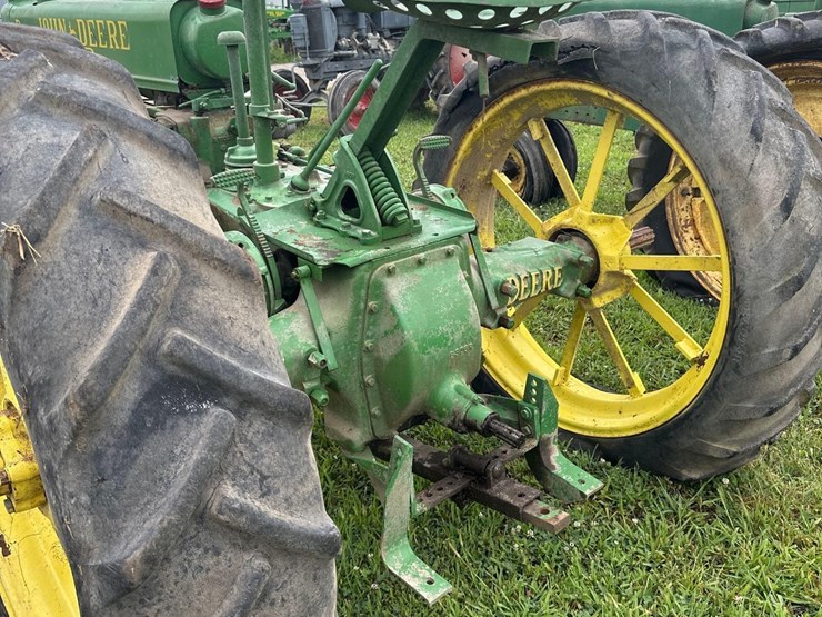 john-deere-b-image-21