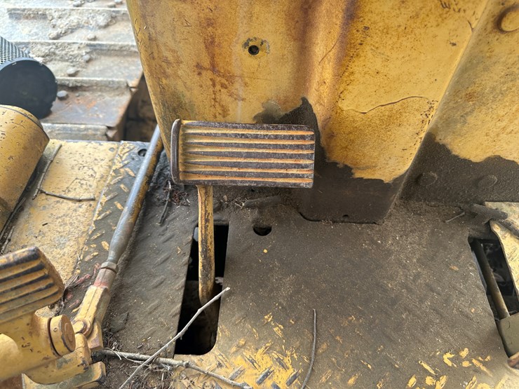 caterpillar-d6c-image-49