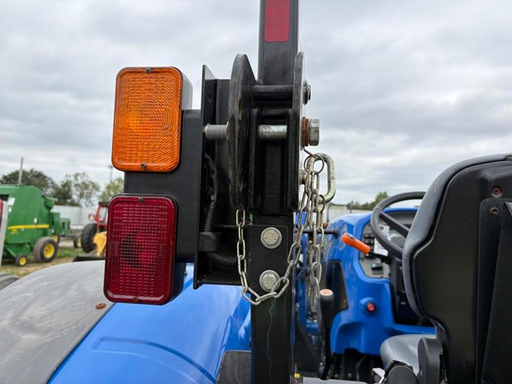 2019-new-holland-workmaster-95-image-19