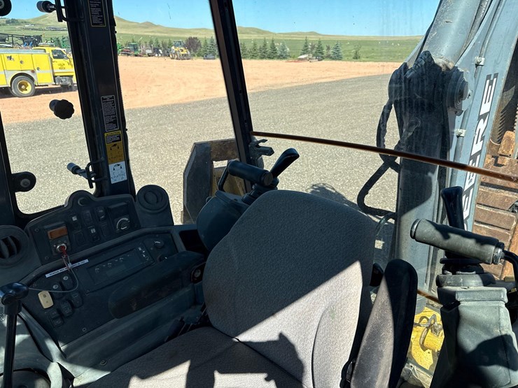 deere-310sj-image-21