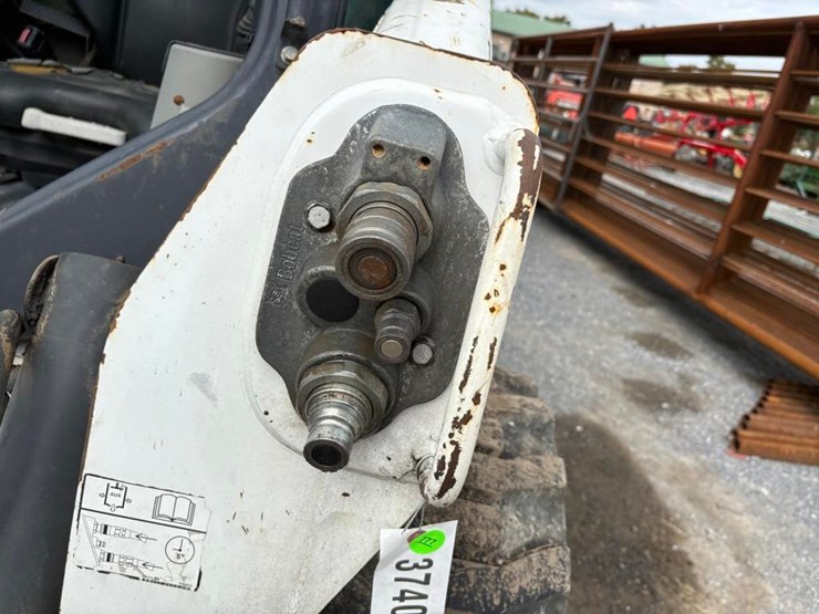 2018-bobcat-s570-image-17