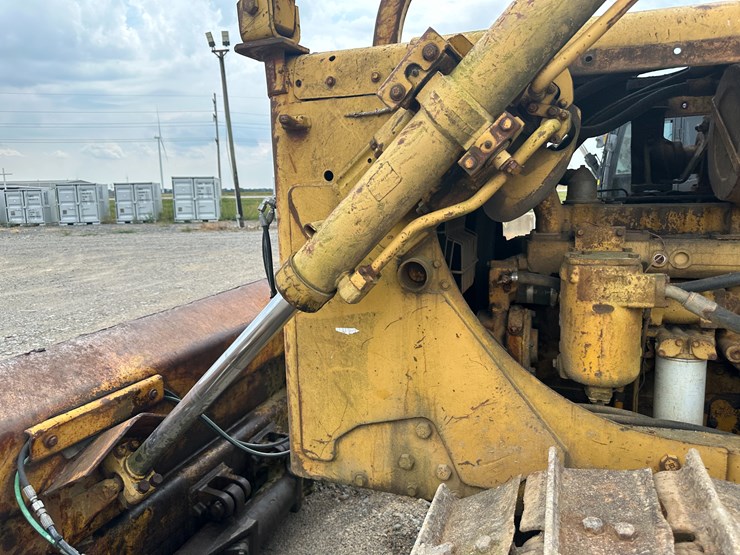 caterpillar-d6c-image-26