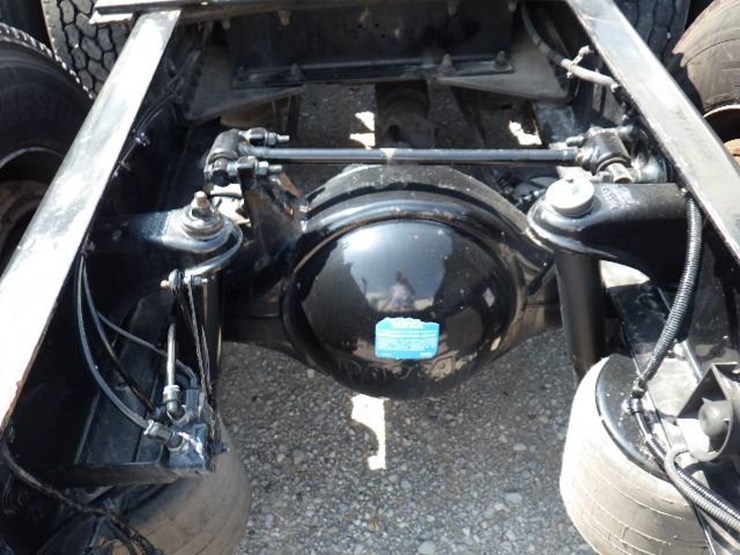 2021-kenworth-t680-image-6