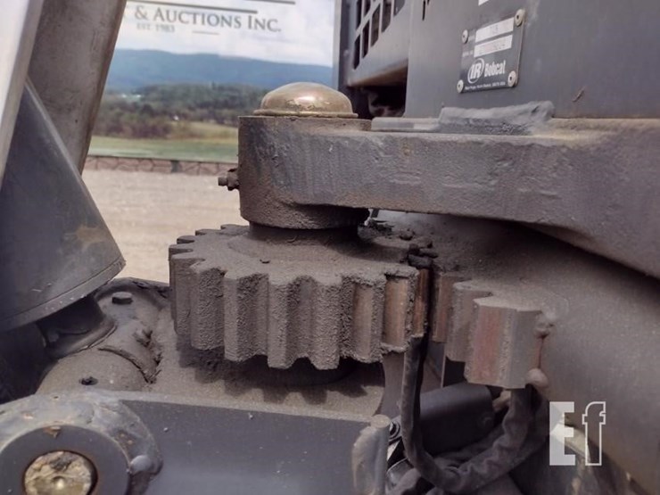 2002-bobcat-863-image-30