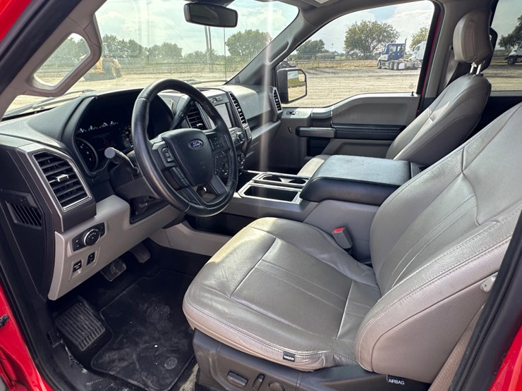 2019-ford-f150-xlt-image-12