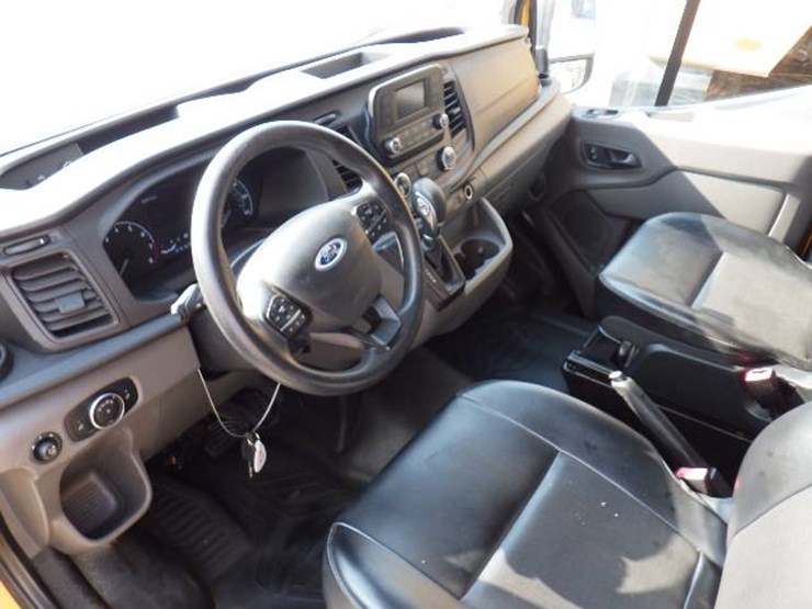 2020-ford-transit-image-8