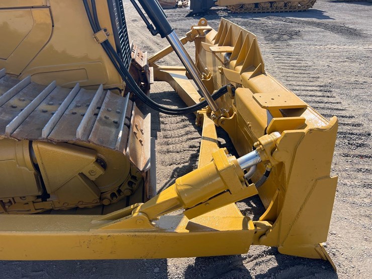 caterpillar-d6t-lgp-image-13