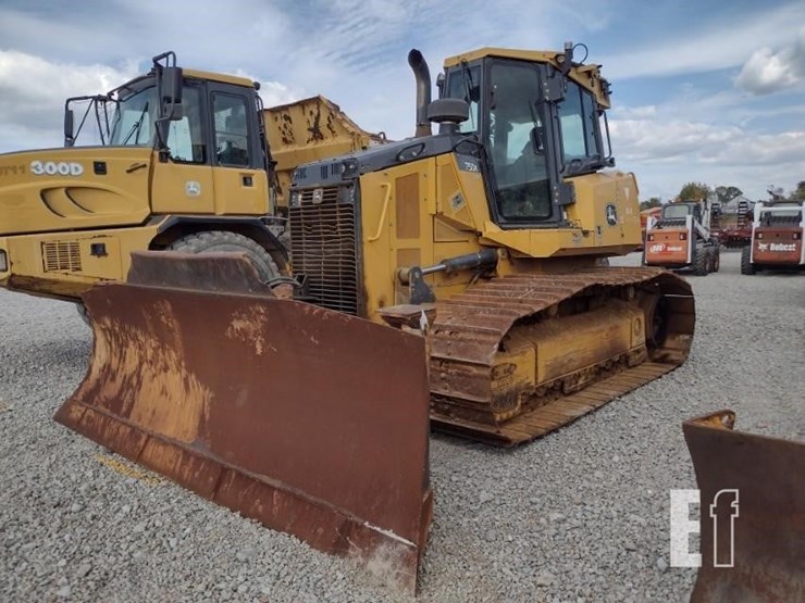 2018-deere-750k-lgp-image-1