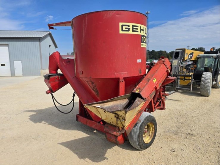 gehl-100-image-5