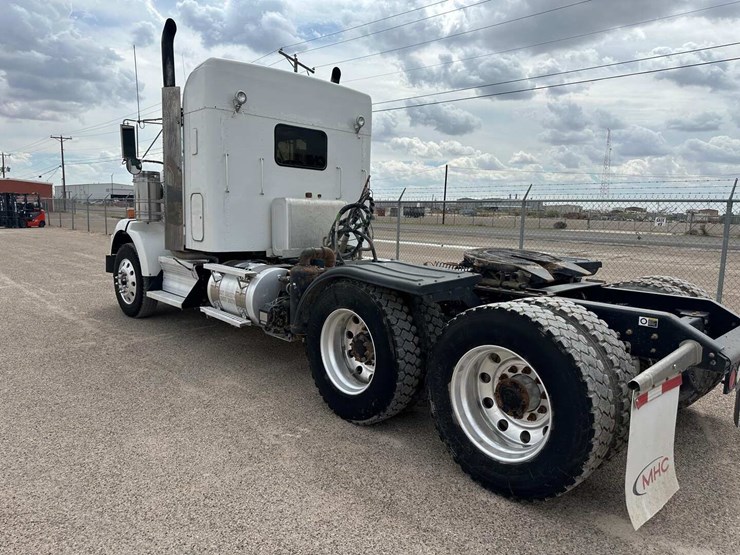 2019-kenworth-t800-image-6