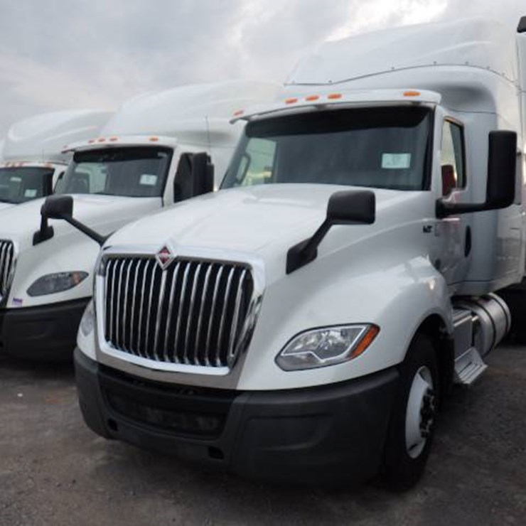 2019 INTERNATIONAL LT