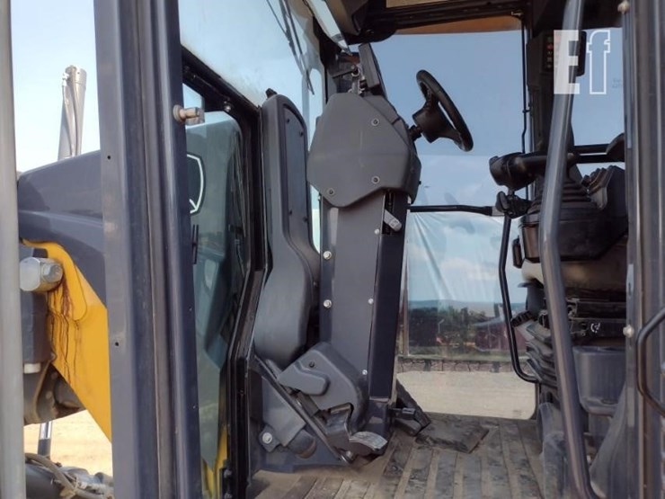 2020-deere-670gp-image-14