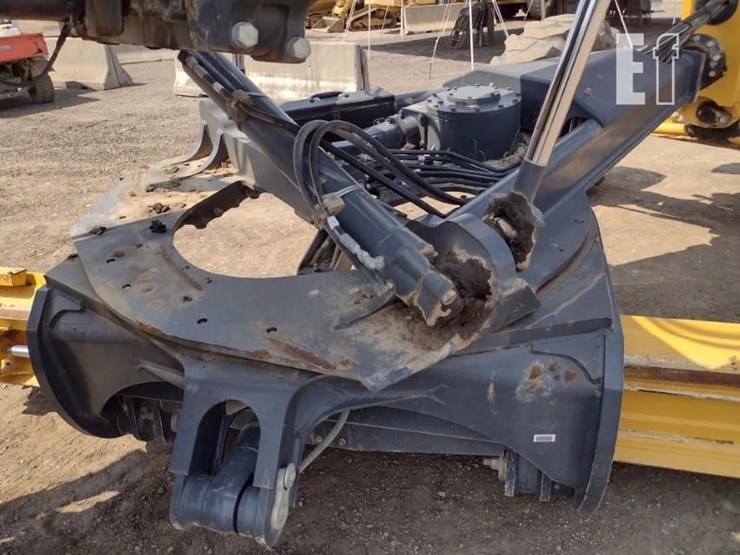 2020-deere-670gp-image-38