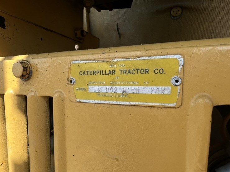 caterpillar-120-image-24