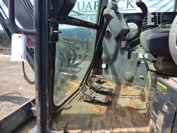 2022-deere-50g-image-13