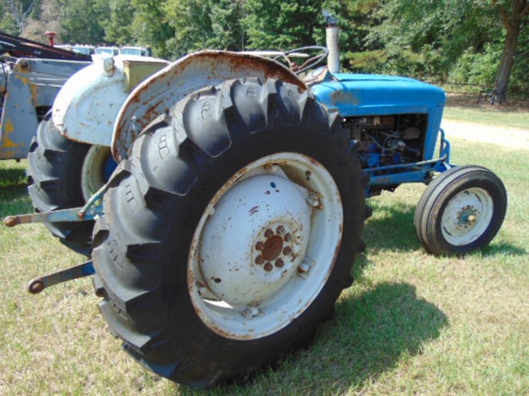 ford-2000-image-2